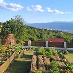 Apartamento Bio Garden Sarajevo - Kremes, Seosko Domacinstvo Pogledine